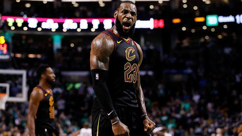 Los 'Cavs', a su cuarta final consecutiva gracias a un espectacular LeBron James | Ver