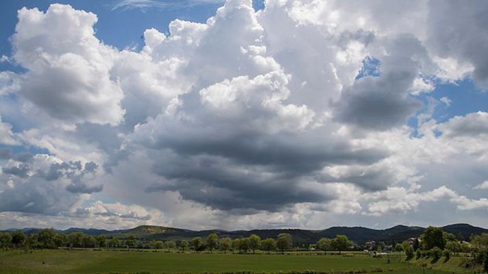 El tiempo - Tormentas localmente fuertes en el norte y Levante peninsular