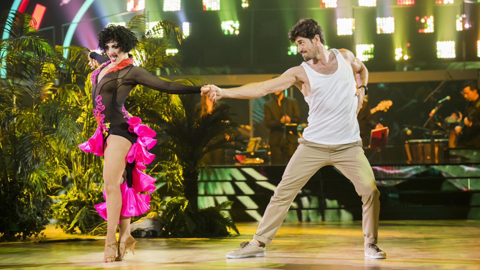 Bailando con las estrellas - Javier Hernanz y Rosa Carné bailan "País Tropical"
