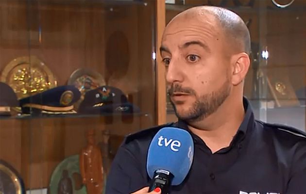 Telediario 1 - Cinco policías nacionales acompañarán a España durante el Mundial