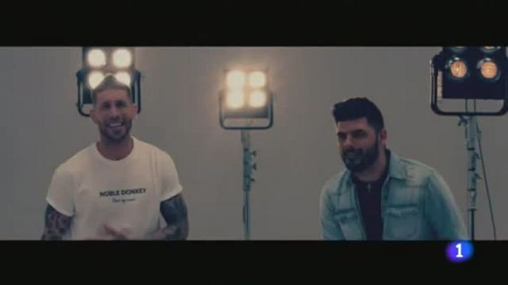 Telediario 1 - Sergio Ramos lanza con Demarco la canción de la selección