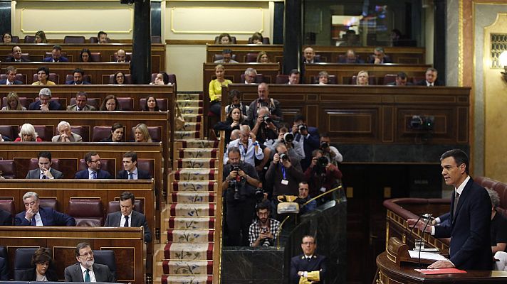 Informativo 24h - Sánchez se compromete "por responsabilidad" a mantener los Presupuestos del Gobierno de Rajoy