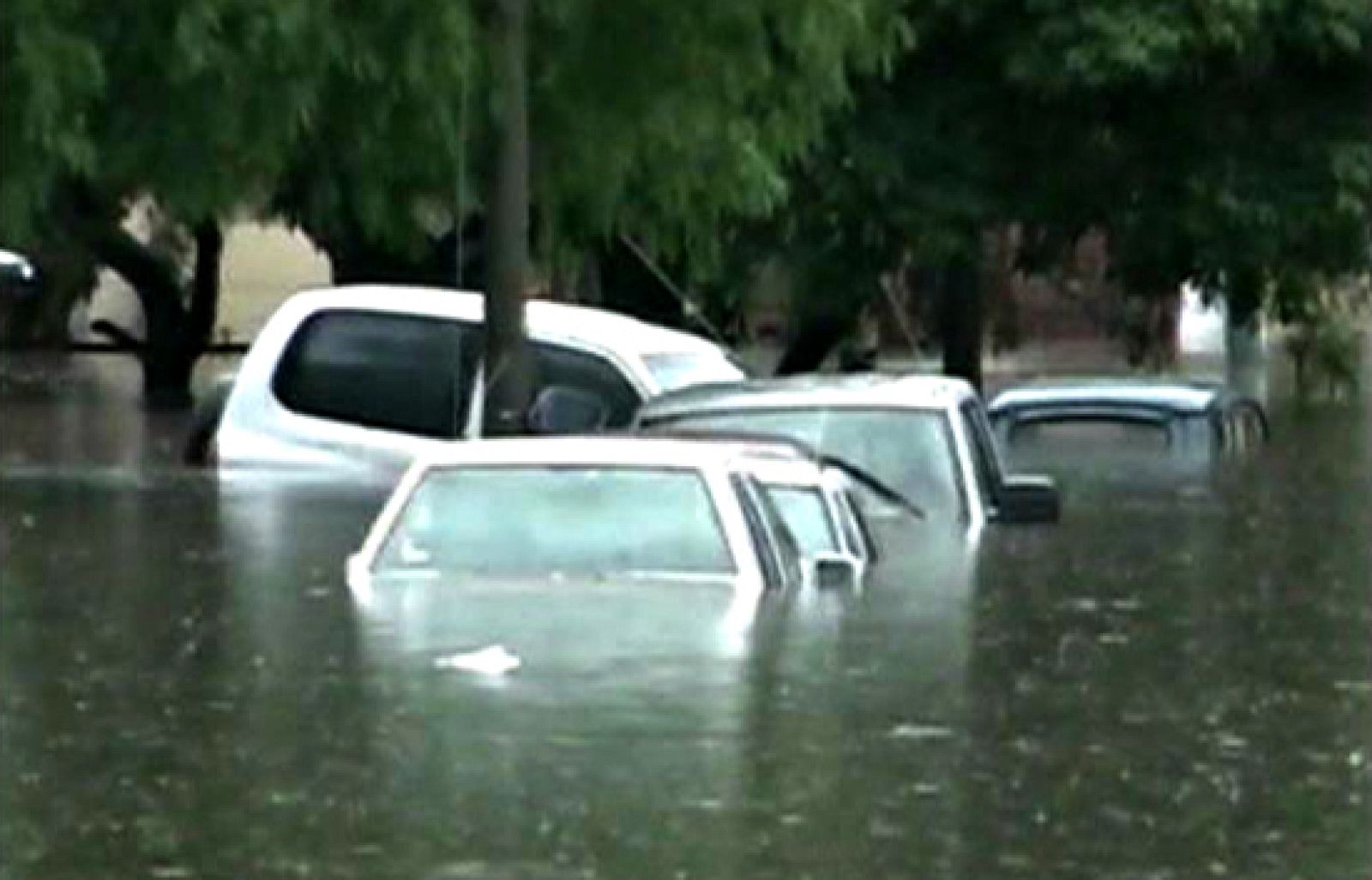 Las inundaciones dejan a decenas de personas sin hogar en Colombia