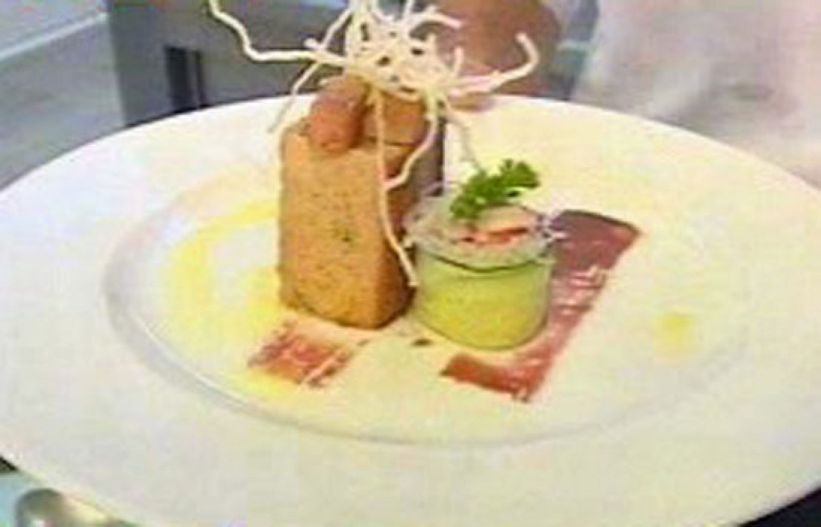 España Directo - Atún con fideos de soja - RTVE Cocina | Ver