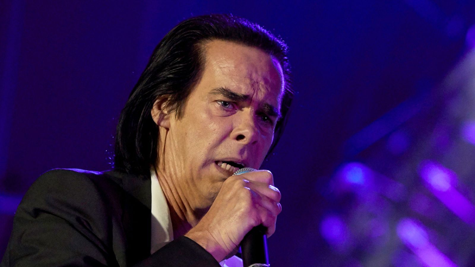 El Nick Cave más oscuro y el mundo psicotrópico de Björk, reyes del Primavera | Ver