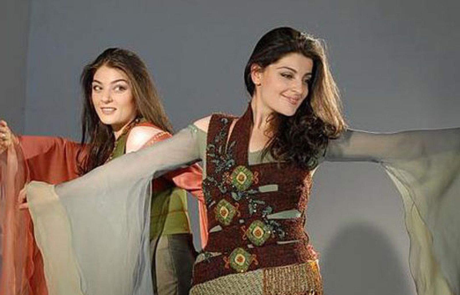 Eurovisión 2009 - Actuación de Armenia en la Final con Inga & Anush Arshakyanner | Ver