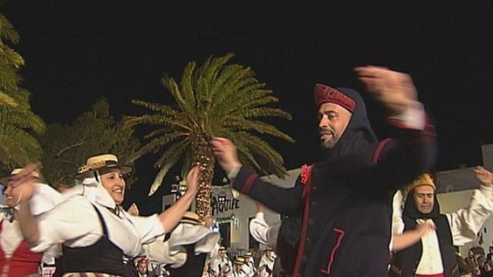 Tenderete - Tenderete 03/06/2018 con Coros y Danzas de Arrecife y el grupo Acatife