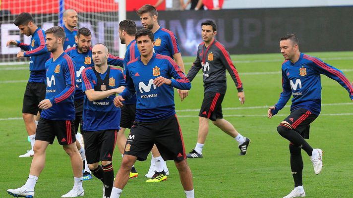 Telediario 1 - España afronta ante una competitiva Suiza su primera prueba antes del Mundial