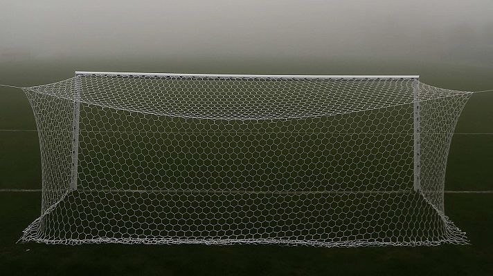 Telediario 1 - Asi se fabrican las porterías del Mundial