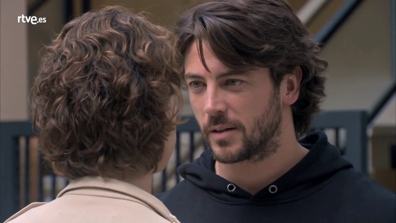 Servir y Proteger - Iker: "Me gustas y mucho, y espero que yo a ti también"