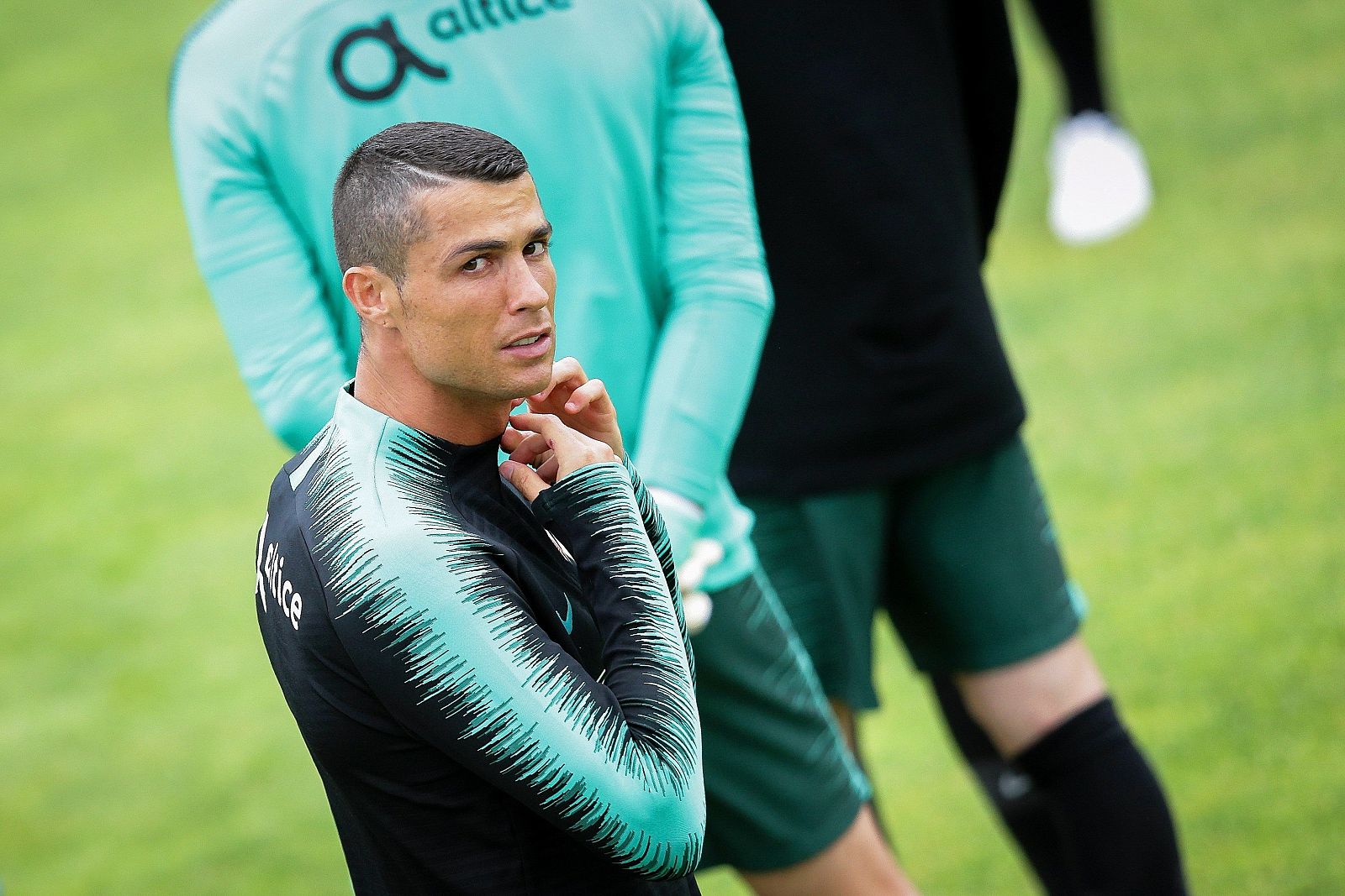 Cristiano ya entrena con Portugal | Ver