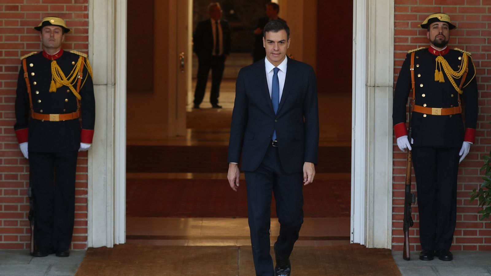 Pedro Sánchez confía a mujeres la vicepresidencia y la mayoría de las carteras económicas