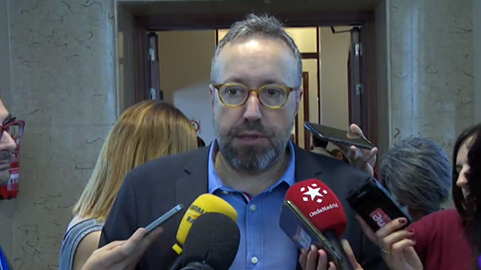 Cs emplaza a Sánchez a aclarar su plan para Cataluña y el PP lamenta el aumento del número de ministerios