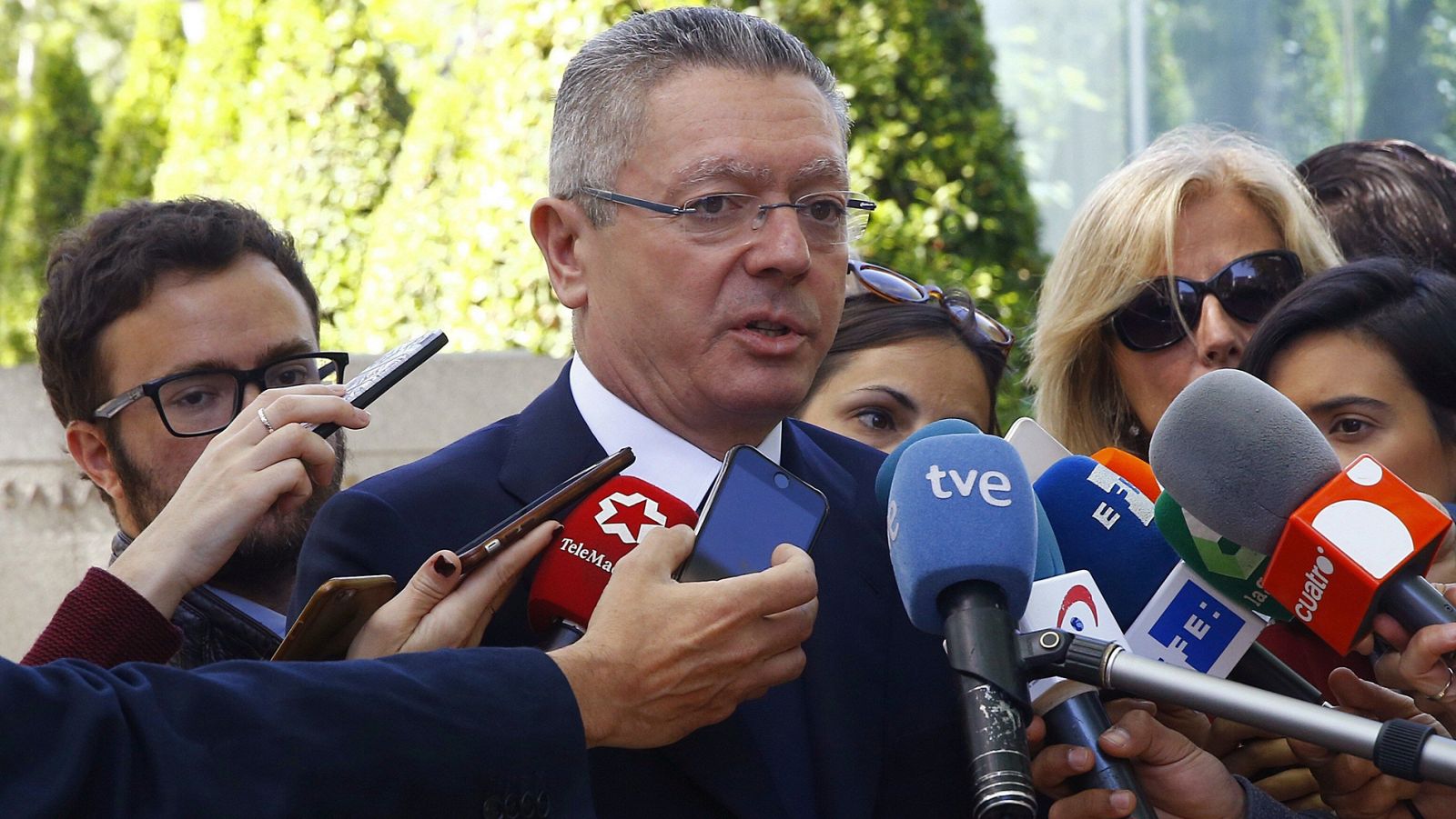 Gallardón niega el cobro de comisiones y defiende compra de Inassa por Canal