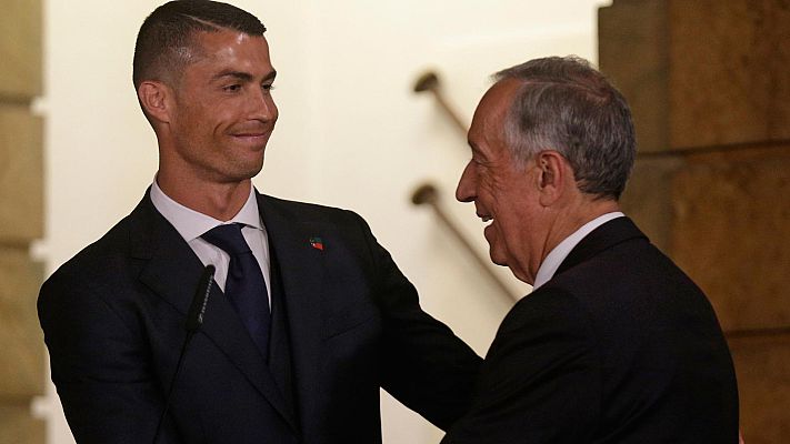 Telediario 1 - Cristiano Ronaldo parte a Rusia sin decidir su futuro en el Madrid