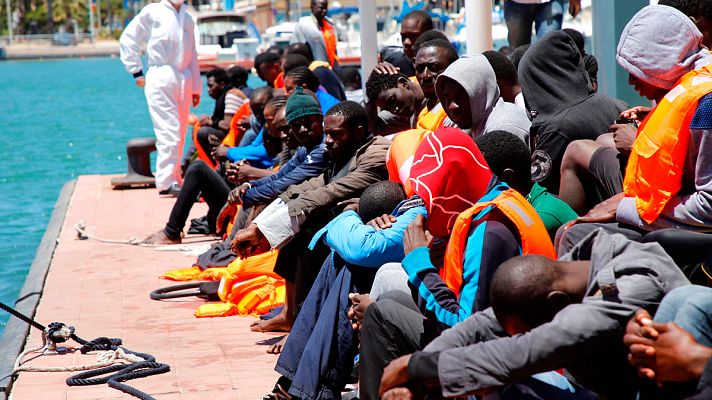 Informativo 24h - Al menos cuatro personas mueren en una patera en el mar de Alborán