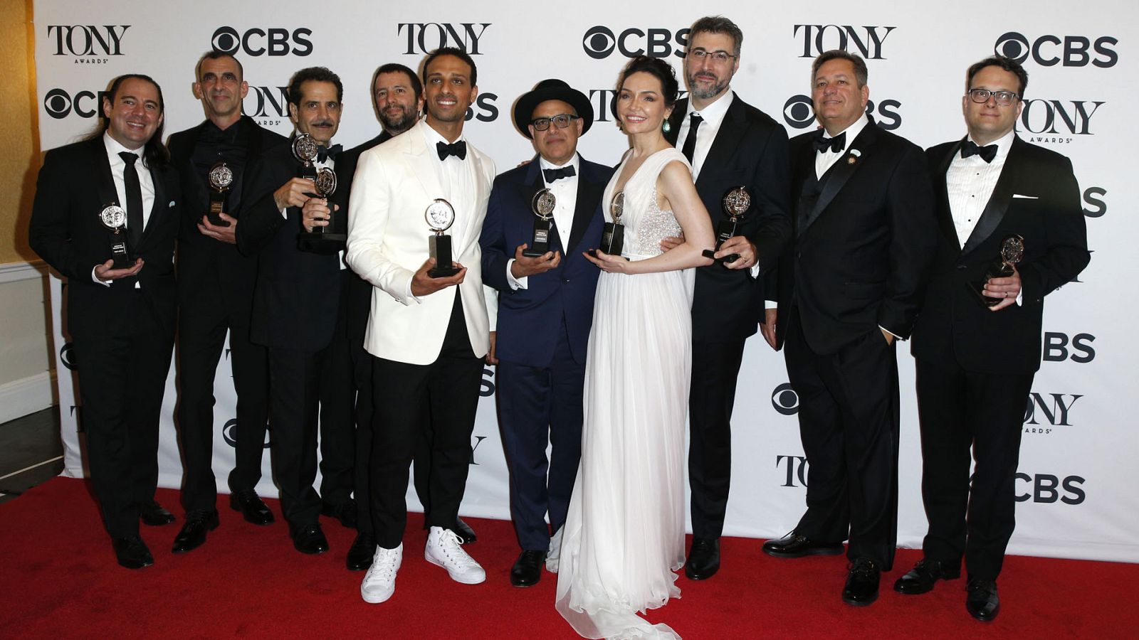 El musical independiente 'The Band's Visit' arrasa en los premios Tony | Ver