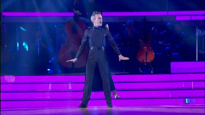 Bailando con las estrellas - Fernando G. Cuervo y Arismel bailan "All about that bass"