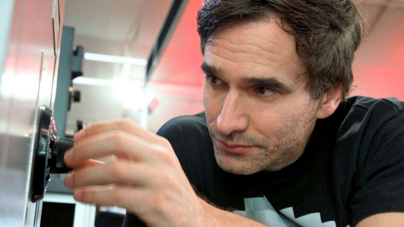 Documenta2 - Rediseñando mi cerebro: Aguzar mis sentidos - ver ahora