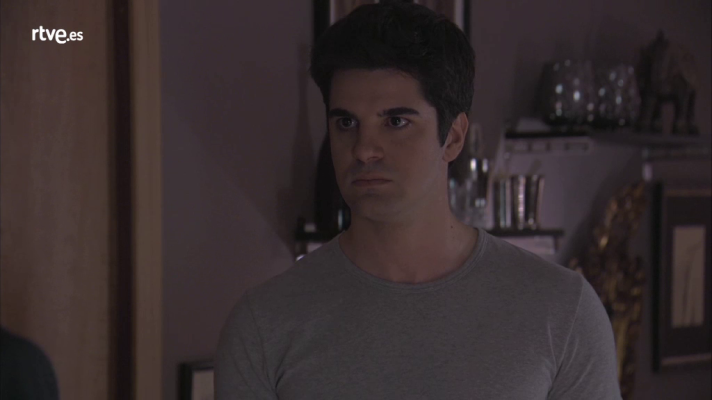 Servir y proteger - Somoza amenaza a Julio