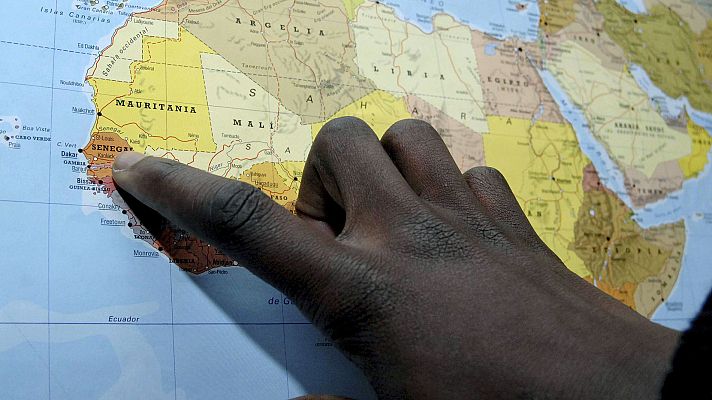 Telediario 1 - La vida en un centro de acogida para migrantes en España