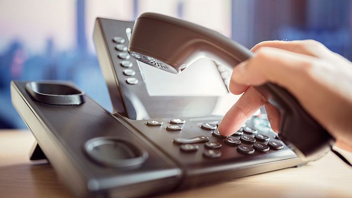 Telediario 1 - Apartado el médico del 112 que sugirió a una mujer que sufrió un aborto que tirara el feto o lo guardara en el frigorífico