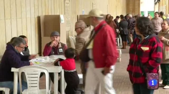 Telediario 1 - Elecciones presidenciales en Colombia