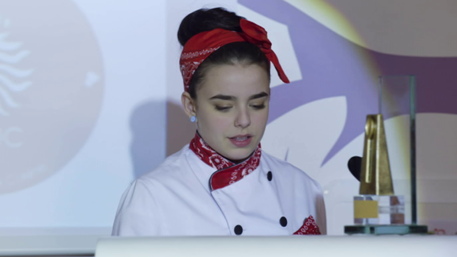 Capítulo 32 - Mónica Chef | Ver