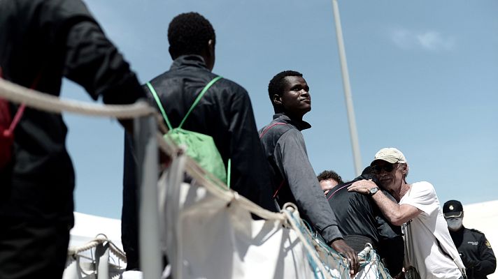 Telediario 1 - Las historias de esperanza y solidaridad del Aquarius