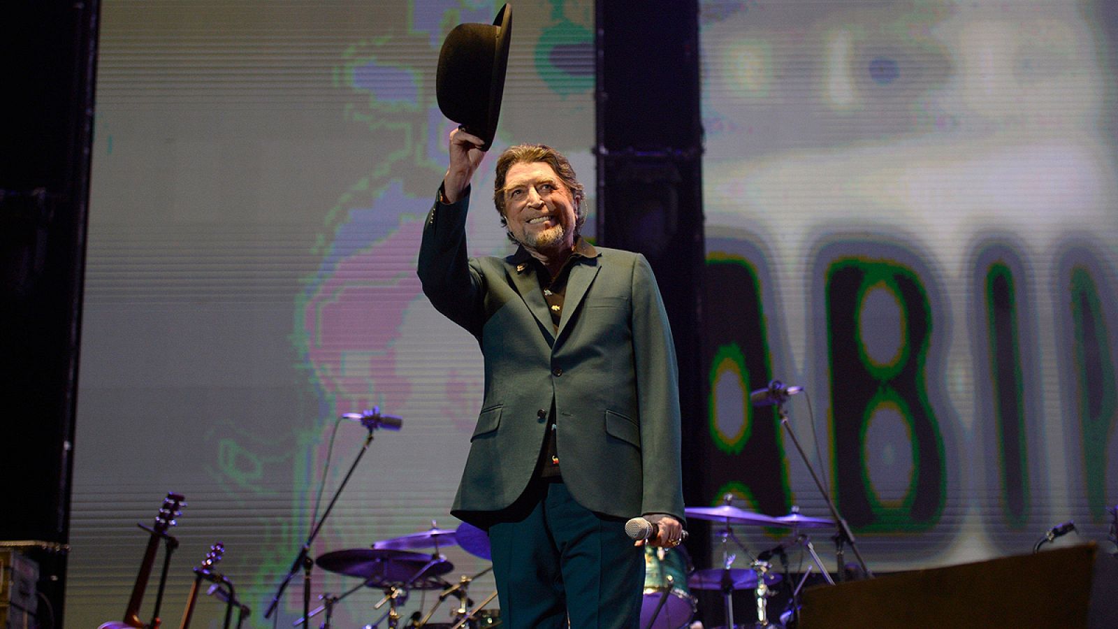 Joaquín Sabina cancela los cuatro conciertos restantes de su gira 'Lo niego todo' | Ver