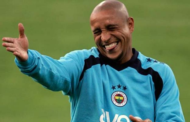  - Roberto Carlos apoya a la 'Roja'