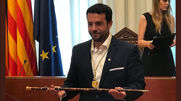 Telediario 1 - El PSC desbanca a Guanyem Badalona en Comú de la Alcaldía de Badalona con una moción de censura