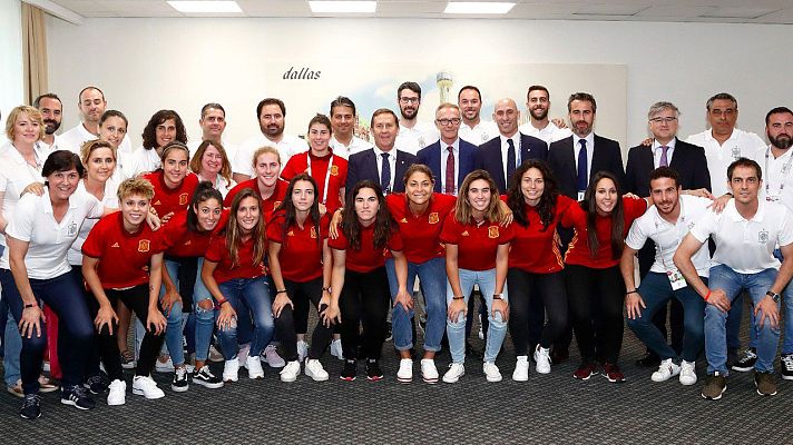  - La selección femenina, en Rusia para apoyar a La Roja