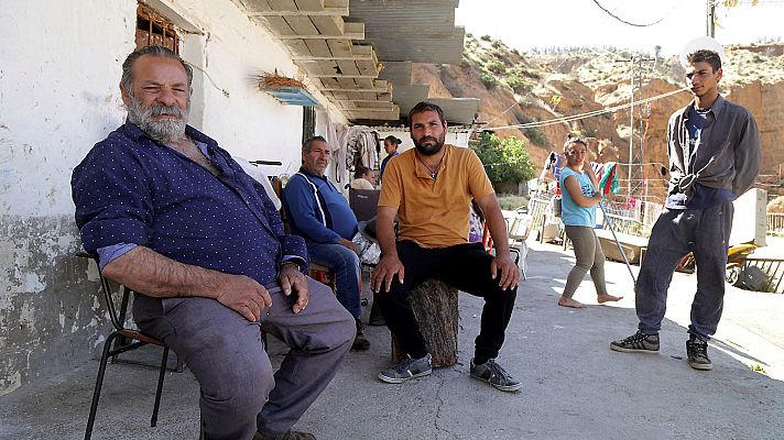 Telediario 1 - La Junta de Andalucía retira a un vecino de Granada la tutela de 11 de sus 30 hijos