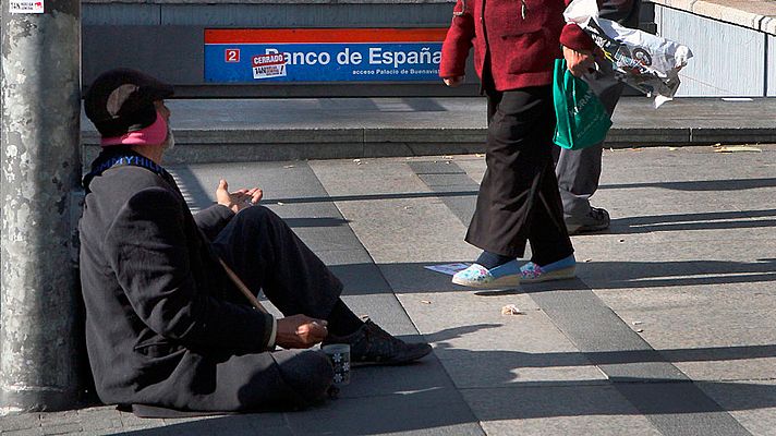 Telediario 1 - Uno de cada cinco españoles vive en riesgo de pobreza