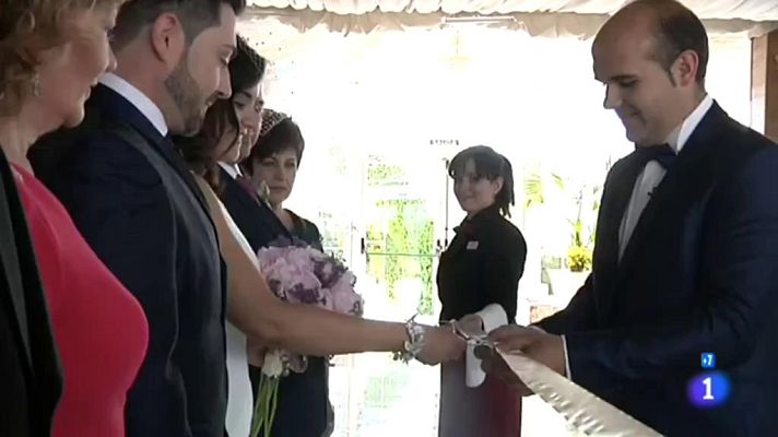 Comando Actualidad - Gloria y Juan, los novios más felices