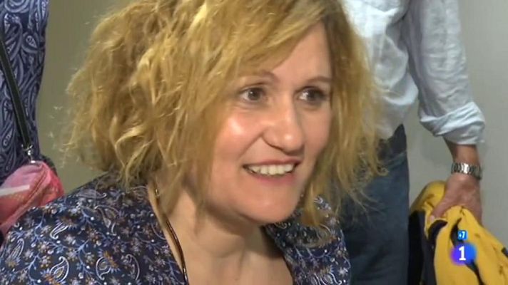 Comando Actualidad - Elena oye por primera vez la voz de su madre a los 40 años