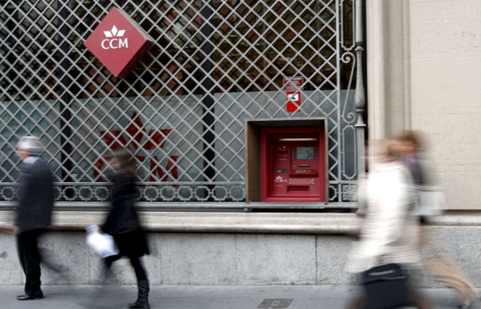 Cruce de acusaciones entre el PP y el PSOE de Castilla La Mancha sobre la caja intervenida | Ver