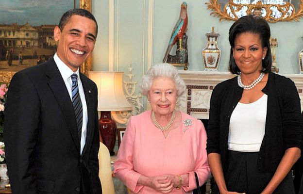  - Los Obama con Isabel II