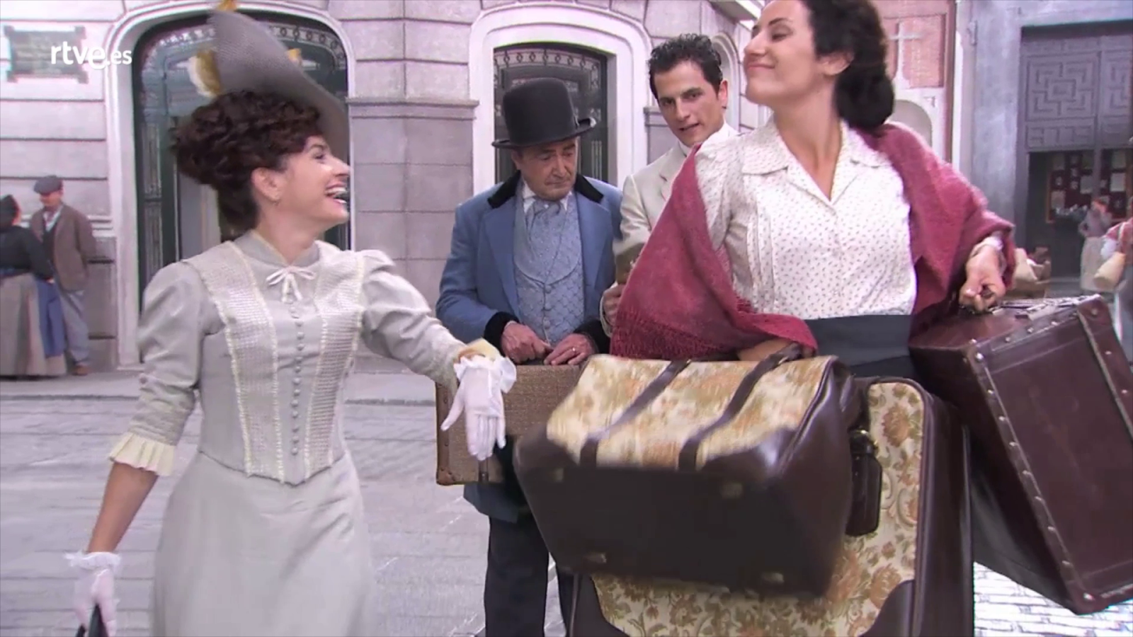 Acacias 38 - Los Palacios se van a Cabrahigo