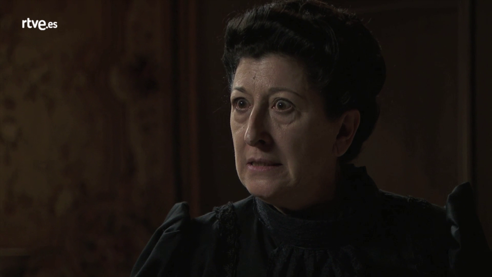 Acacias 38 - Engañan a Úrsula diciendo que Moisés no existe