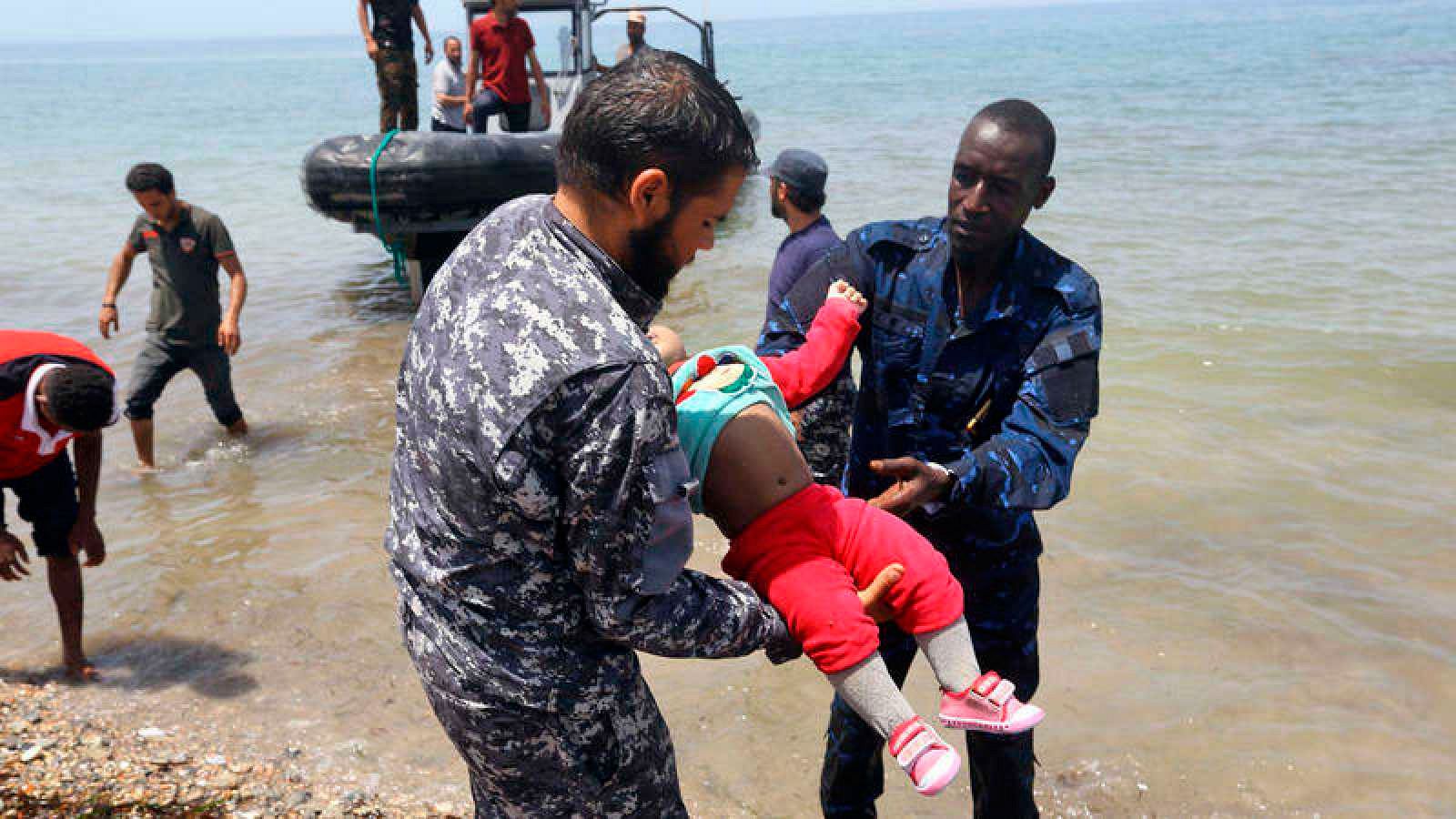 Italia mantendrá sus puertos cerrados a las ONGs