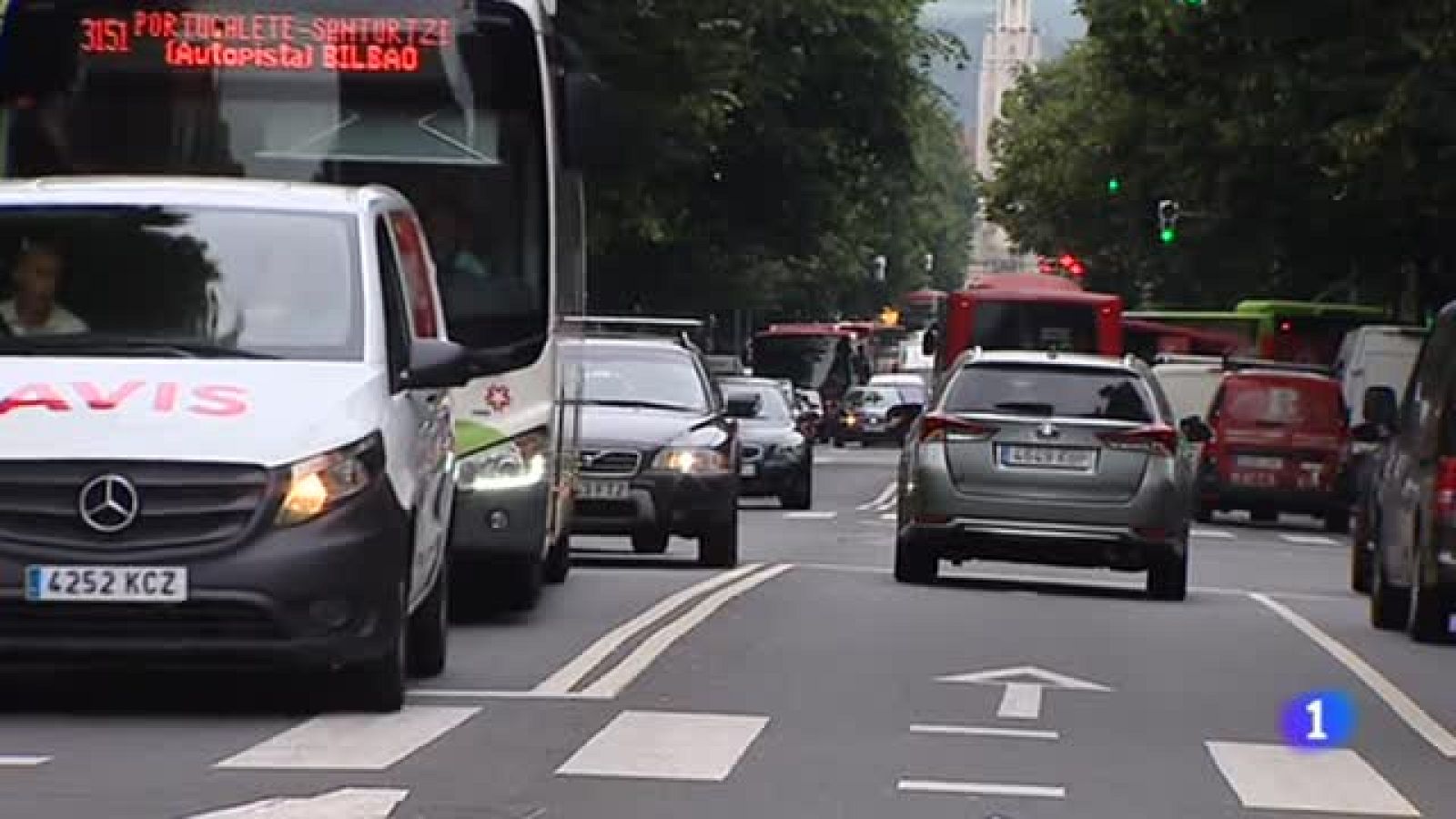 Bilbao obliga a los conductores a no pasar de 30 km/h