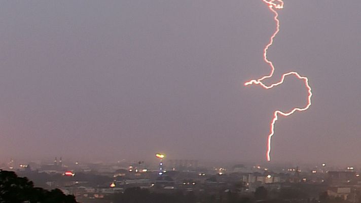 El tiempo - Lluvias y chubascos ocasionalmente tormentosos