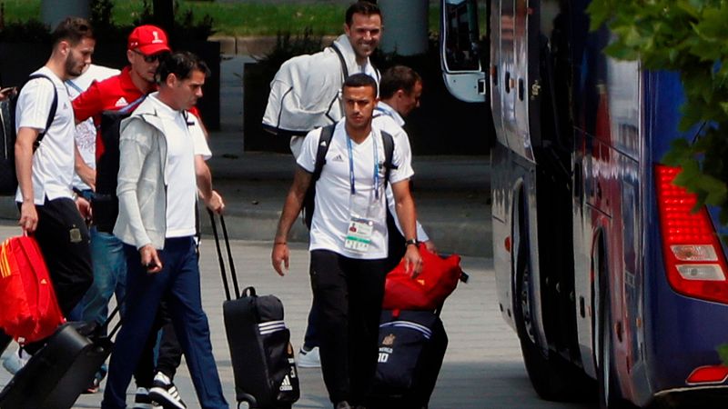 Recin eliminados del Mundial y an con la maleta en la mano, los responsables de la RFEF ya piensan en un seleccionador que ocupe el puesto de Hierro para los prximos retos de la Roja: Quique, Luis Enrique o Setin, primeros nombres en aparecer.