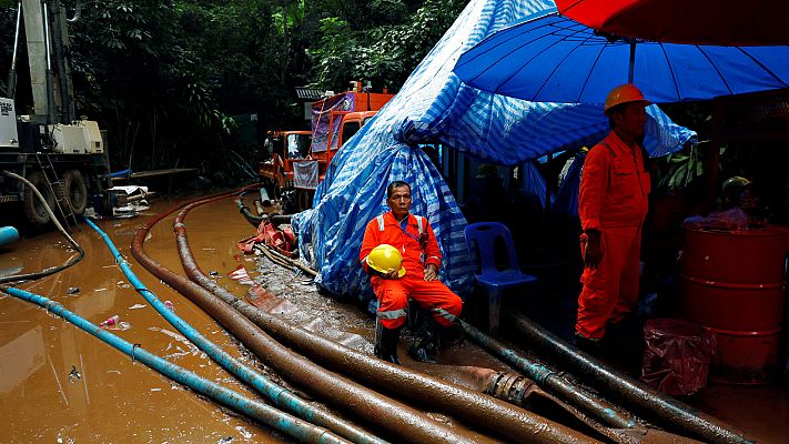 Telediario 1 - La topografía de la cueva tailandesa donde están atrapados los niños dificulta su rescate