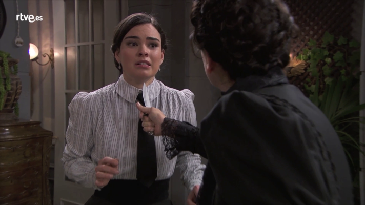 Acacias 38 - Úrsula amenaza a Leonor