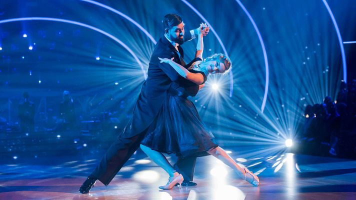 Bailando con las estrellas - Manu Sánchez y Mireya bailan "Moon River"