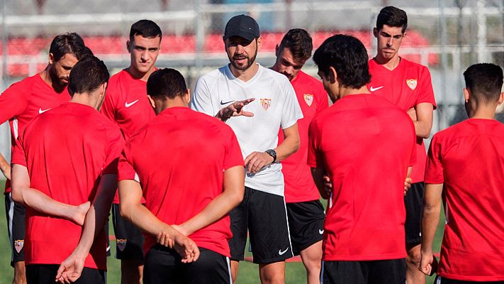 Telediario 1 - El Sevilla de Machín inicia la pretemporada mientras los equipos ultiman sus fichajes