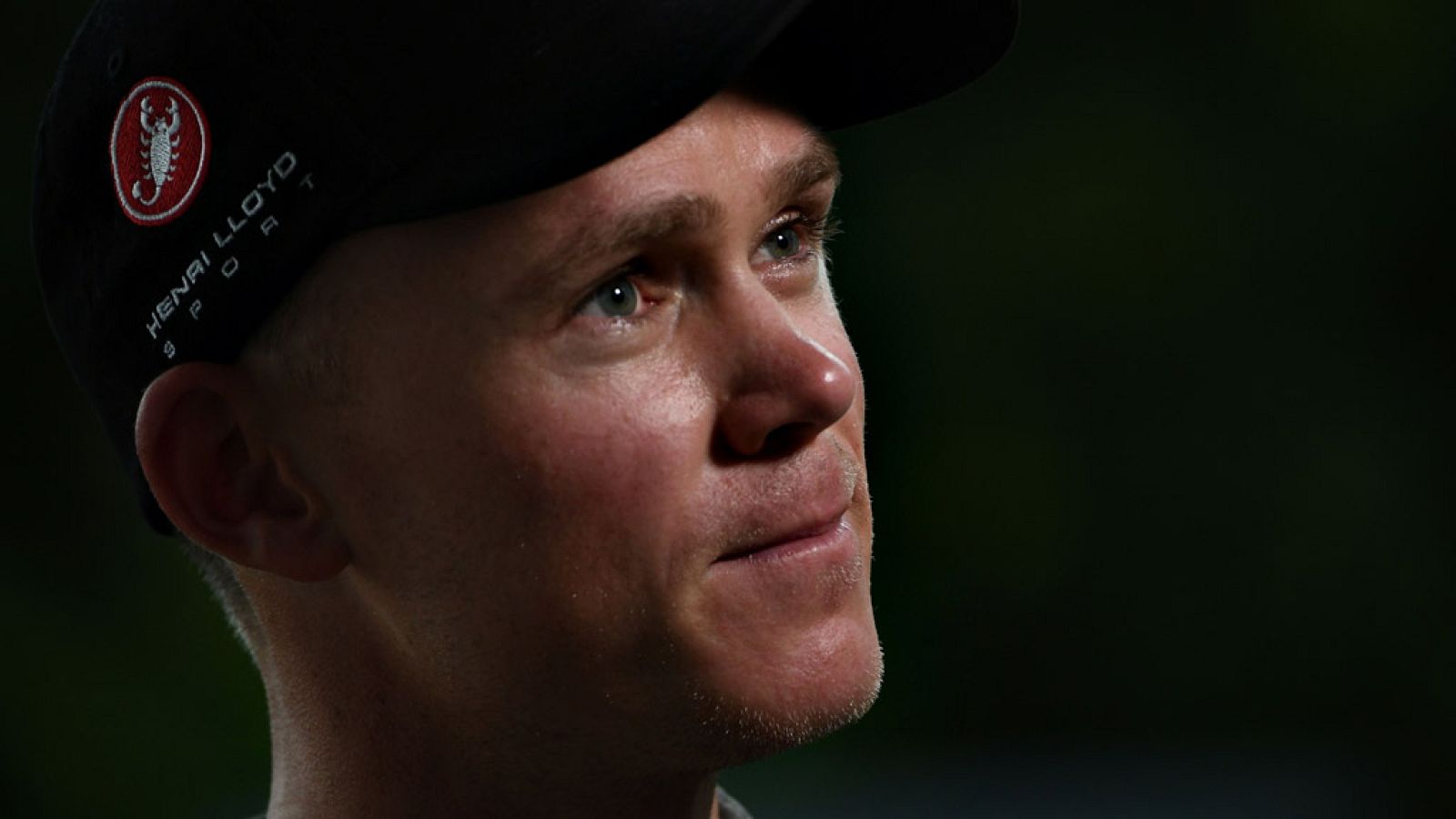 Primeras reacciones de Chris Froome en Francia antes de que arranque el Tour de Francia. Es el favorito pero todo el mundo se pregunta cómo responderá después de correr y ganar el Giro.